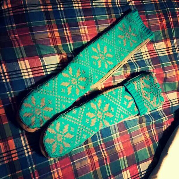 Aztec Print Slippers