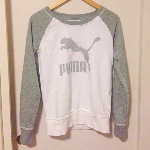 Puma • Pull-over Sweatshirt