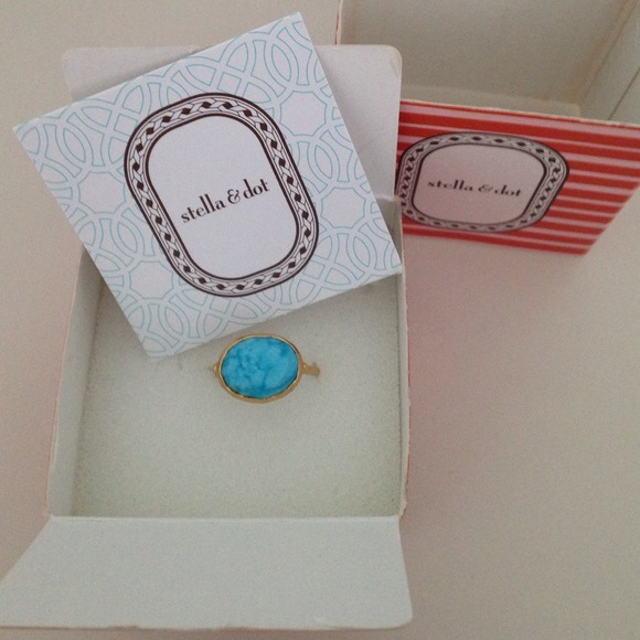 Stella & Dot Mary-Margaret ring