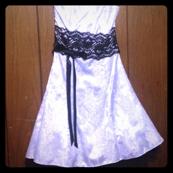 Prom dress by Jessica McClintock for Gunne Sax - Picture 1 of 4