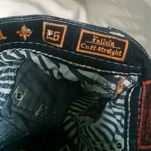 Additional pictures for rock revival straight.