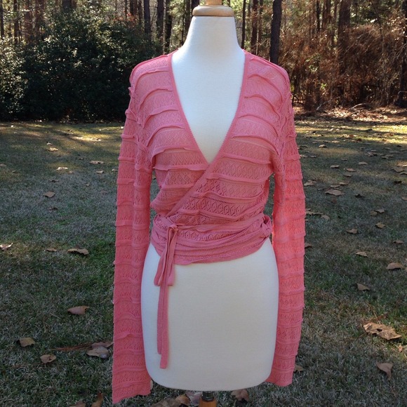✂️PRICE CUT✂️Chloe pink wrap around