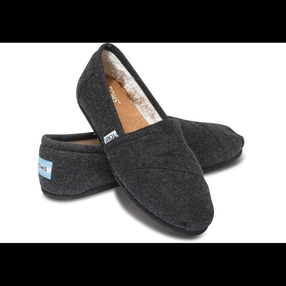 Fleece-Lined Wool Toms