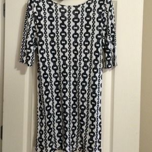 Easy slip on shift dress with chain link detail