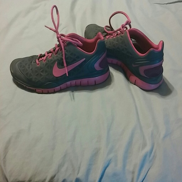 Nike Free Fit 2 Tennis Shoes