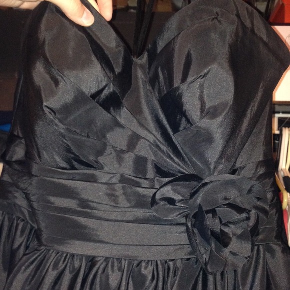 Little black dress - Picture 3 of 4
