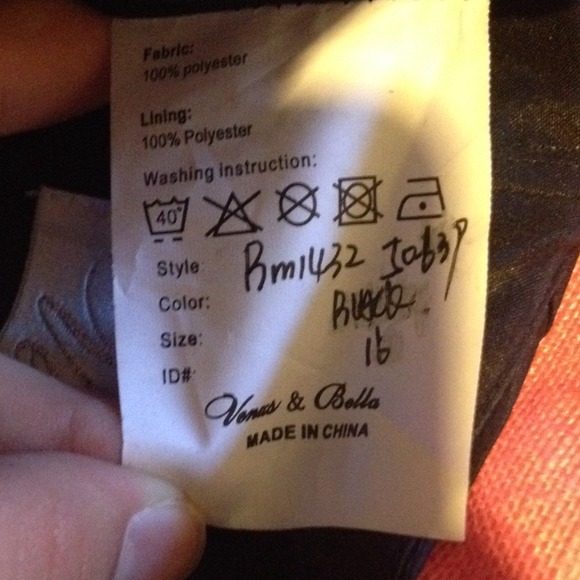 Little black dress - Picture 4 of 4