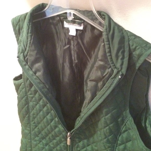 Great Northwest Classy Green Vest - Picture 4 of 4