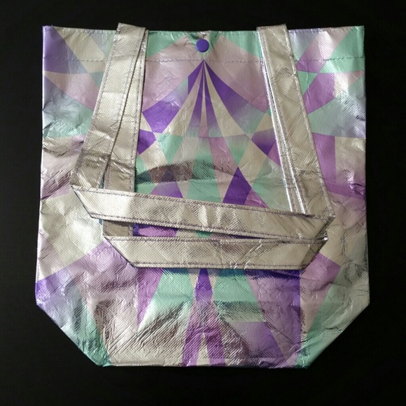 Ivivva (Lululemon for girls) shopping tote - Picture 2 of 3