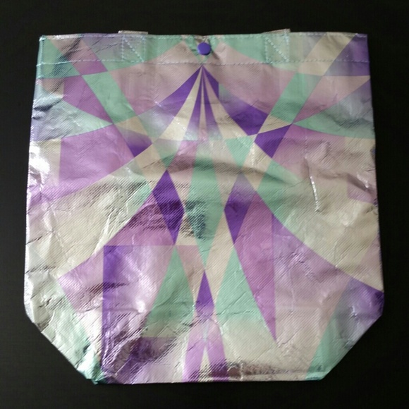 Ivivva (Lululemon for girls) shopping tote - Picture 3 of 3