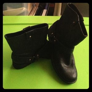 Black Arizona leather biker boots!