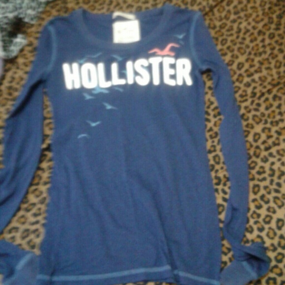 Hollister top