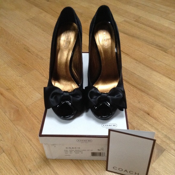 Coach Daisey Lurex Peep Toe Pumps in black