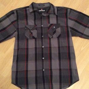 Airwalk men's button up