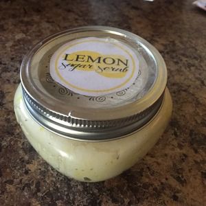 Lemon sugar scrub