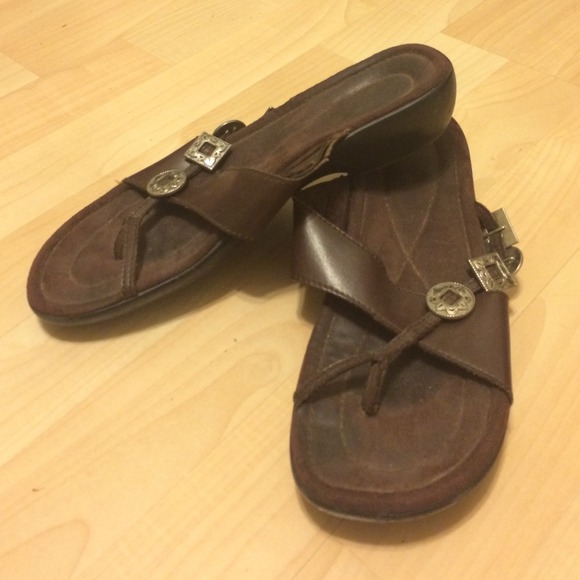 Minnetonka Sandals