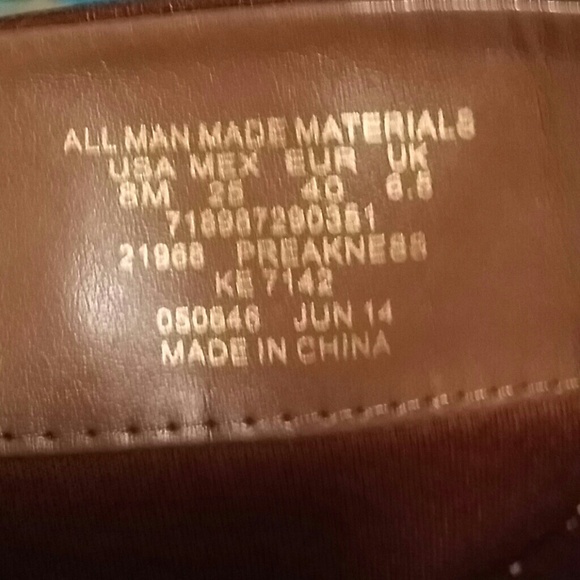 NWOT Boots - Picture 3 of 4