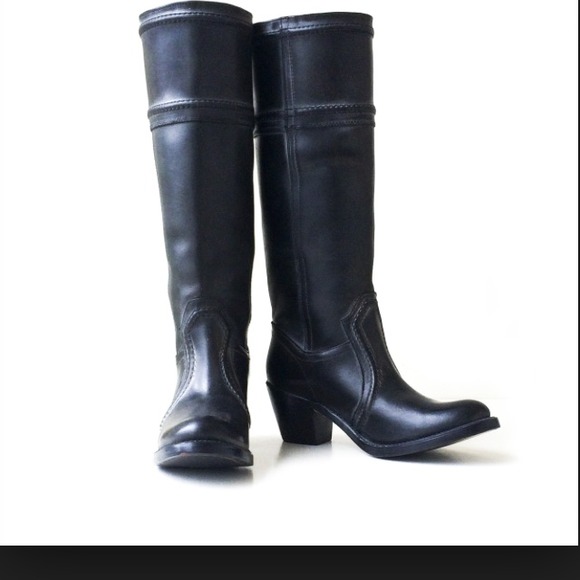 Frye jane 14l
