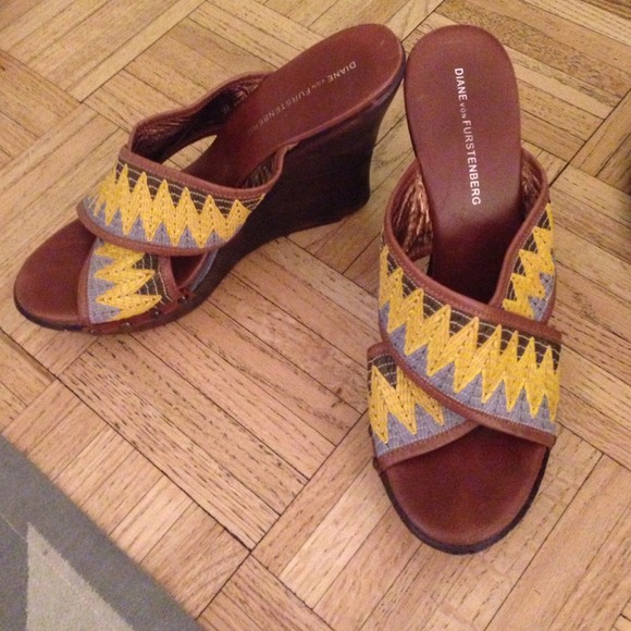 DVF Wedges