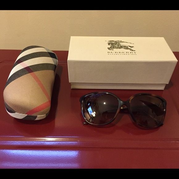 Burberry sunglasses