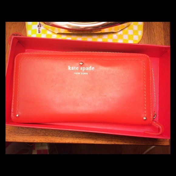 Kate Spade Coral Wallet