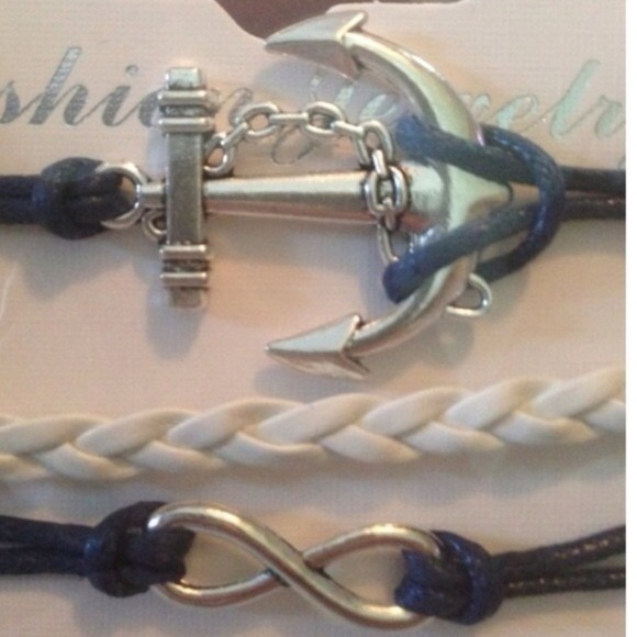 Anchor bracelet❌SOLD❌ - Picture 3 of 4