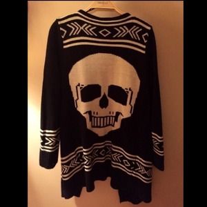 Skull cardigan S/M