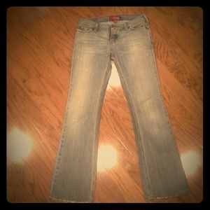 Hollister Size 5