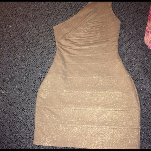 Gold Shimmery One strap bandage dress from express - Picture 2 of 3