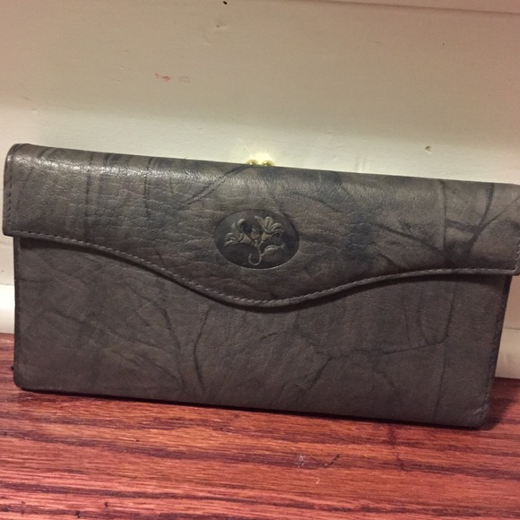 ‼️Reduced‼️Beautiful wallet