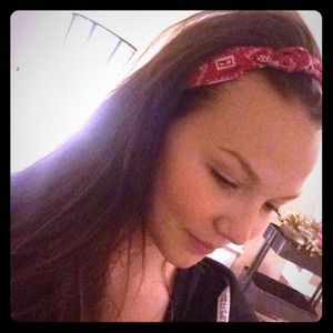 Red Bandana Headband ❤️💔💋