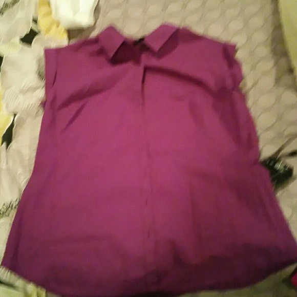 Violet top - Picture 2 of 3