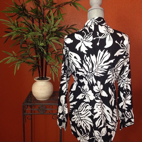 Westbound Black and White Tunic Blouse Small - Picture 2 of 4