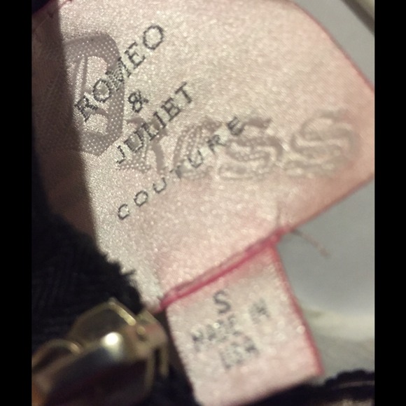 Beautiful black and silver dress - Picture 4 of 4