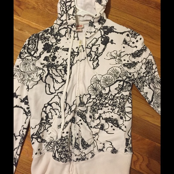 Mossimo zip up hoodie. Black and white