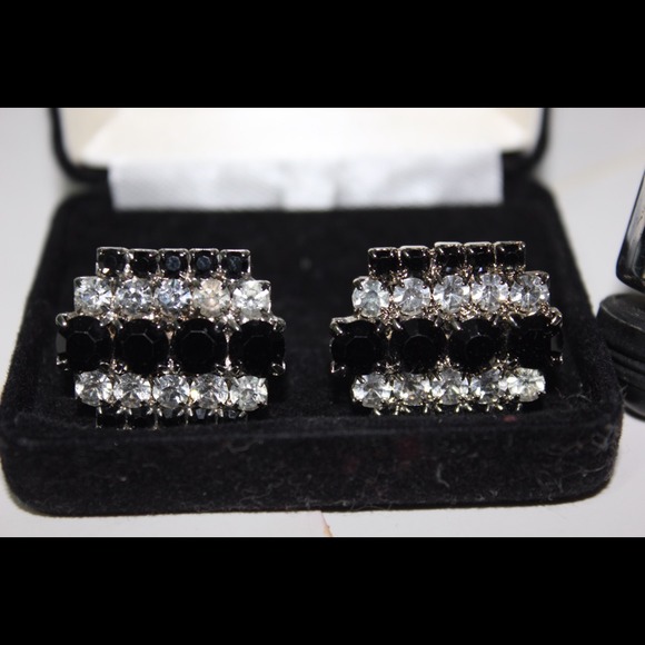 Cuff Links 4 Today's business women ✈️🚉🚡