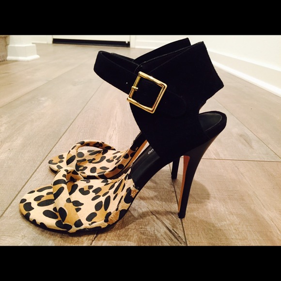 BRAND NEW Kensie Heels 7.5