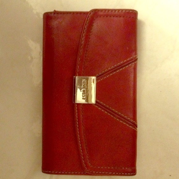 NINE WEST RED WALLET/CLUTCH