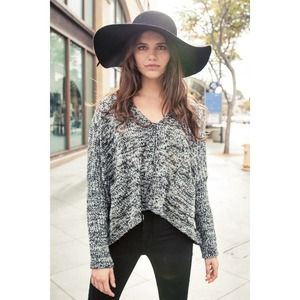 Brandy Melville Ashtyn sweater