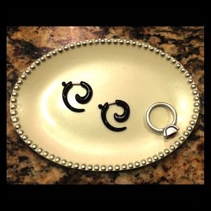 Black Earrings Reversible with Screw-in Ball