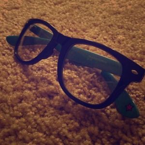 Wonder woman clear glasses !