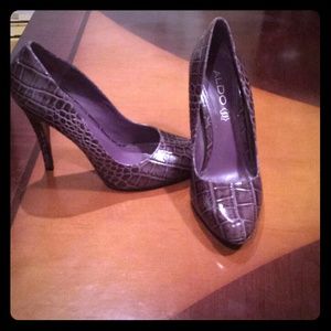 Aldo purple pumps