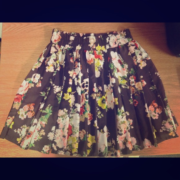Princess by Vera Wang Floral Skirt