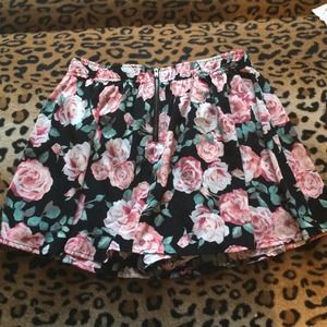 Floral skirt ✨