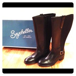 Brand New Seychelles Good Deed riding boot size 9