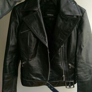 🍬Like New🍬Express sz small leather biker jacket