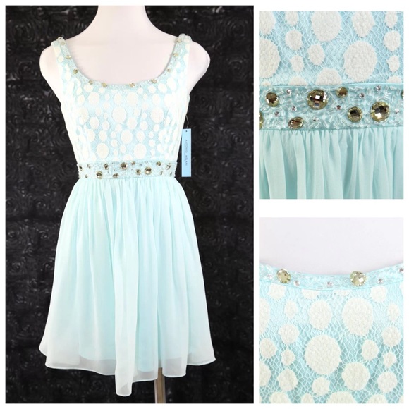 ANTONIO MELANI Dresses & Skirts - Antonio Melani Splenda Aqua  Blue white Dress 0