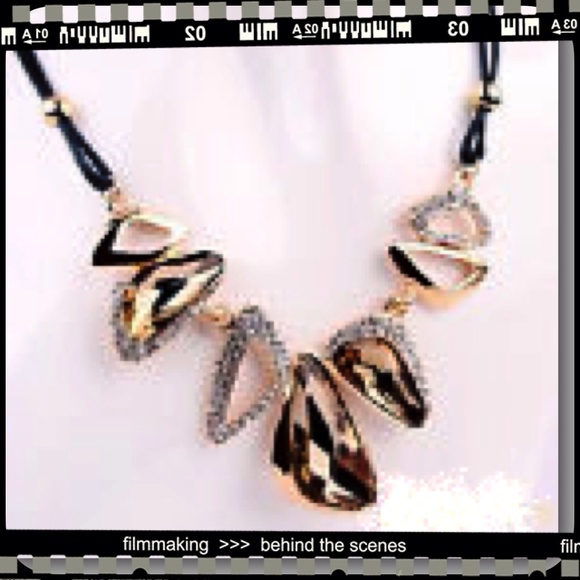 Abstract geometric Gem Necklace. - Picture 2 of 2