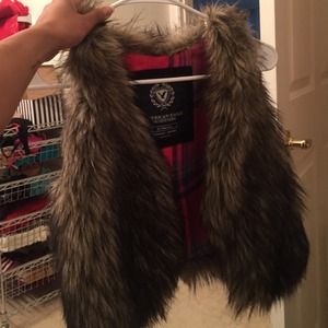 Fur vest