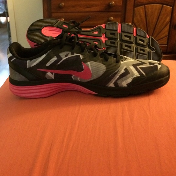 Nike dual fusion TR print